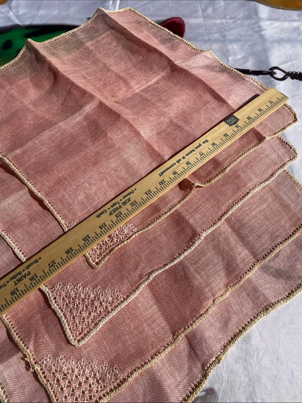 Vintage Dusty-Rose Hue Linen Napkins/Placemat Hand-Crocheted Trim - Set of 4